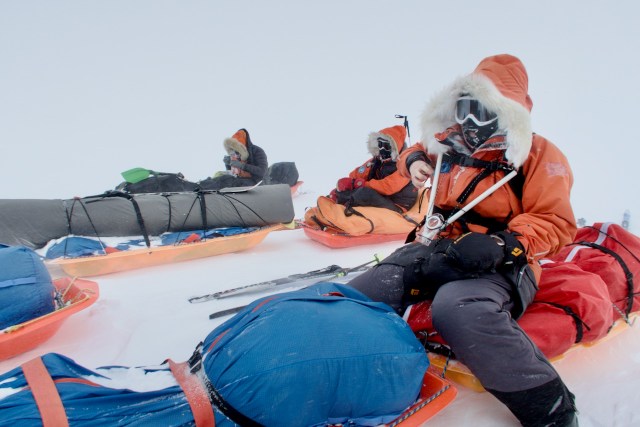 DIY: Compass Stand for Winter Expeditions – Frida Pelin